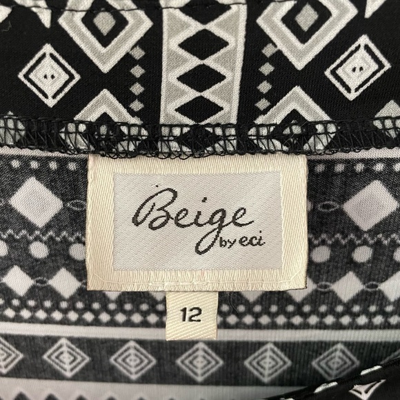 Beige by eci Black and White Print 3/4 Length Sleeves Shift Dress Size 12 - Picture 4 of 7